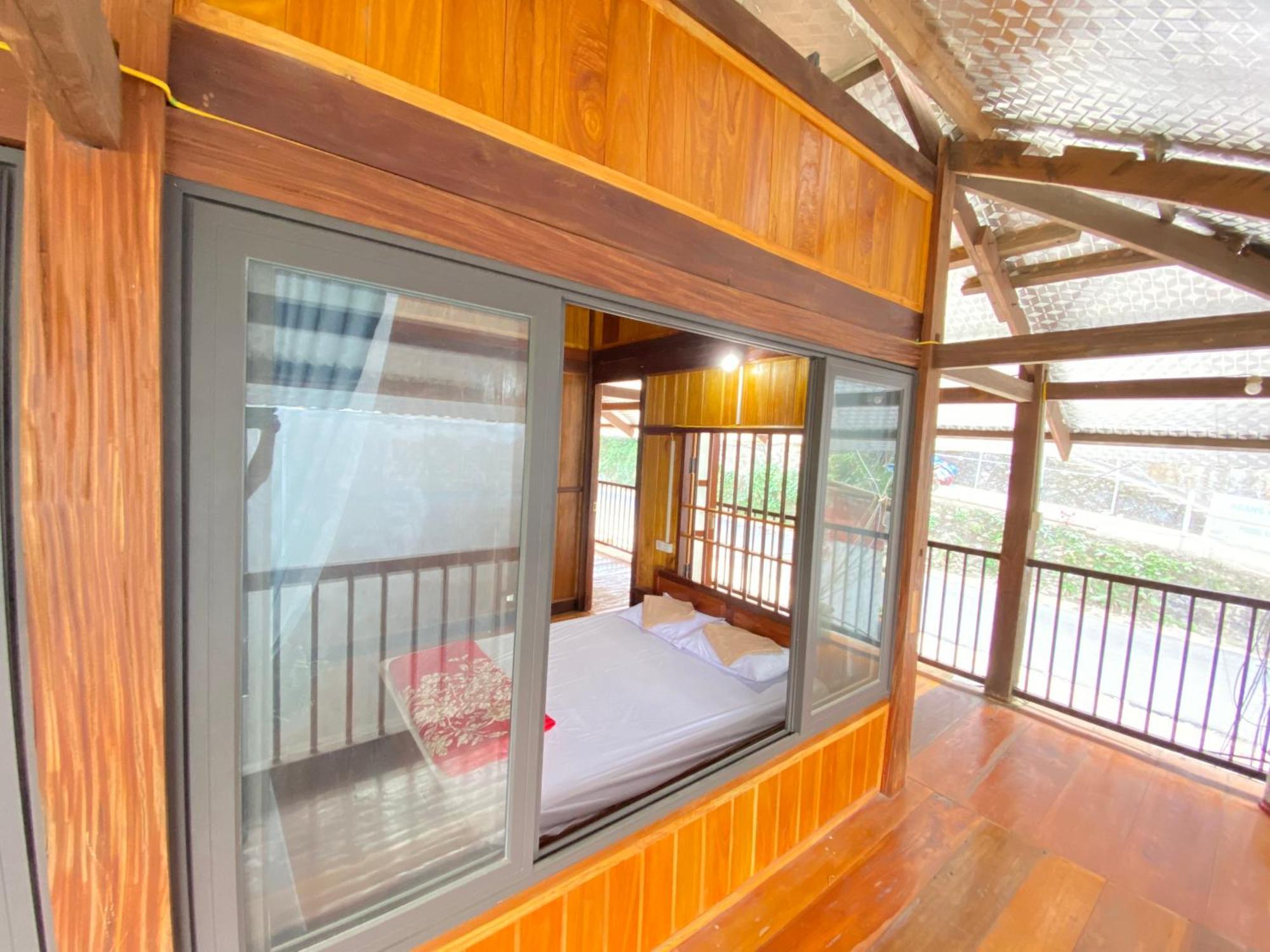 Duy Tuyen Ba Be Homestay Bac Kan Exterior photo