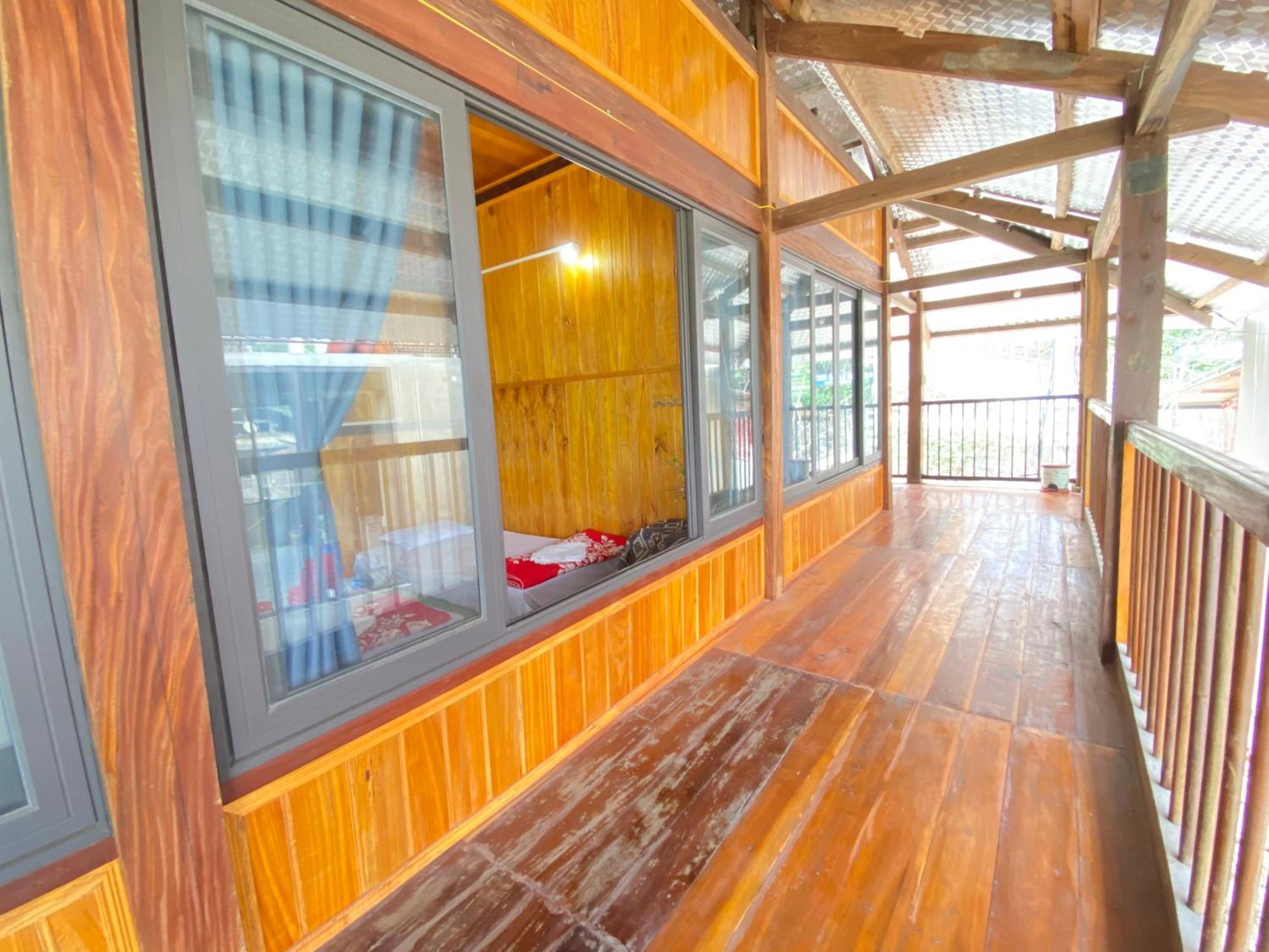Duy Tuyen Ba Be Homestay Bac Kan Exterior photo
